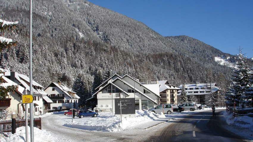 Klass 203 Kranjska Gora Buitenkant foto