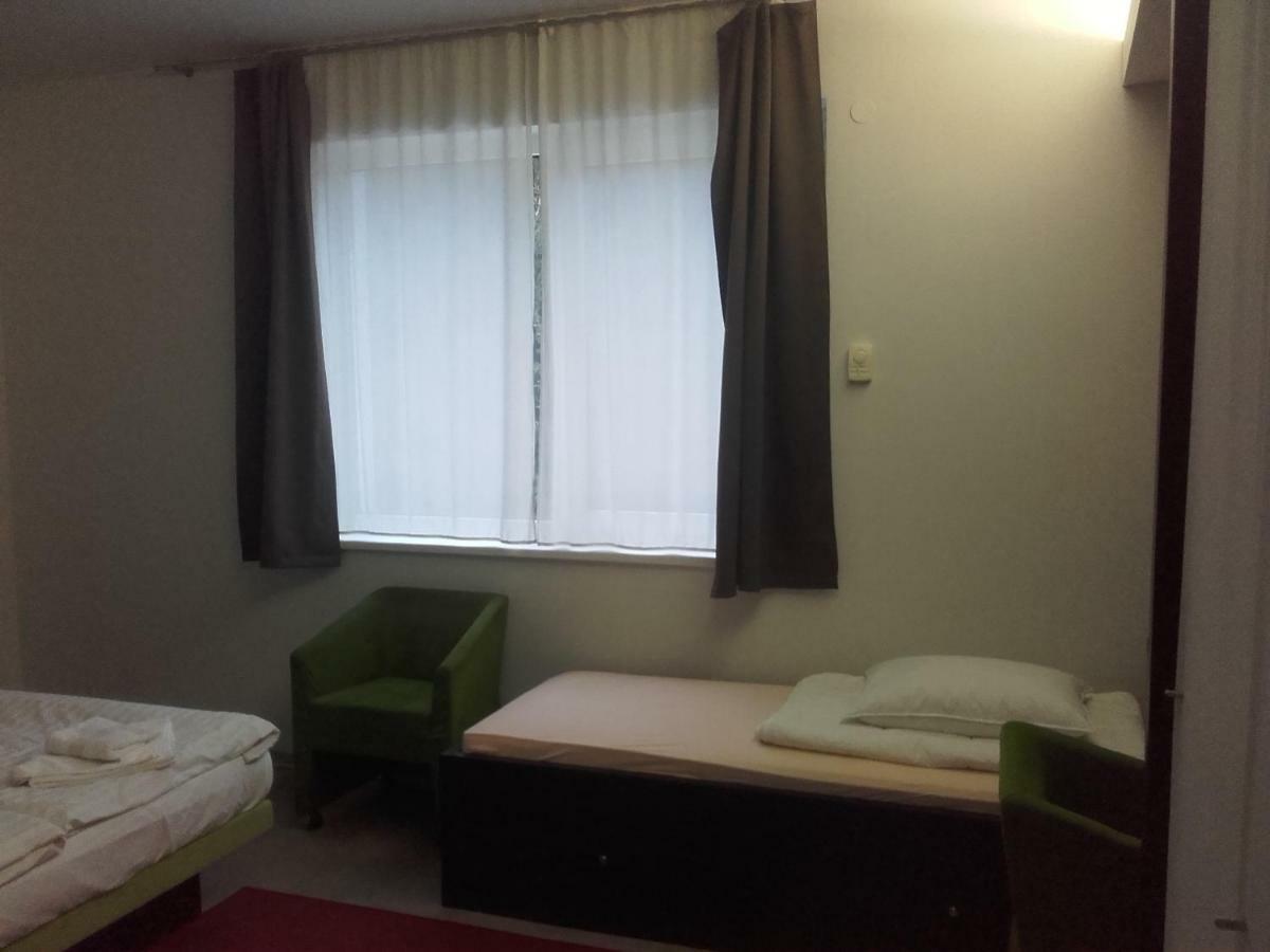 Klass 203 Kranjska Gora Buitenkant foto